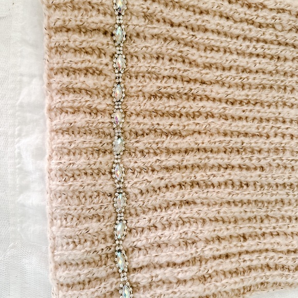 NWT Nordstrom Betsey Johnson Rhinestone Cowl Scarf - Picture 3 of 5